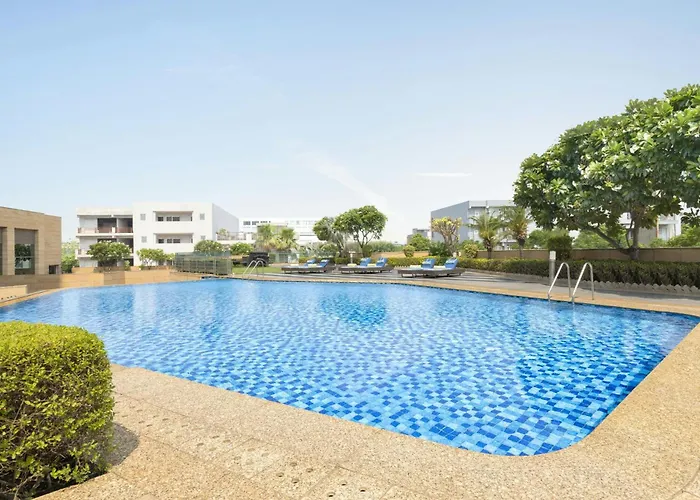 Courtyard By Marriott Gurugram Downtown