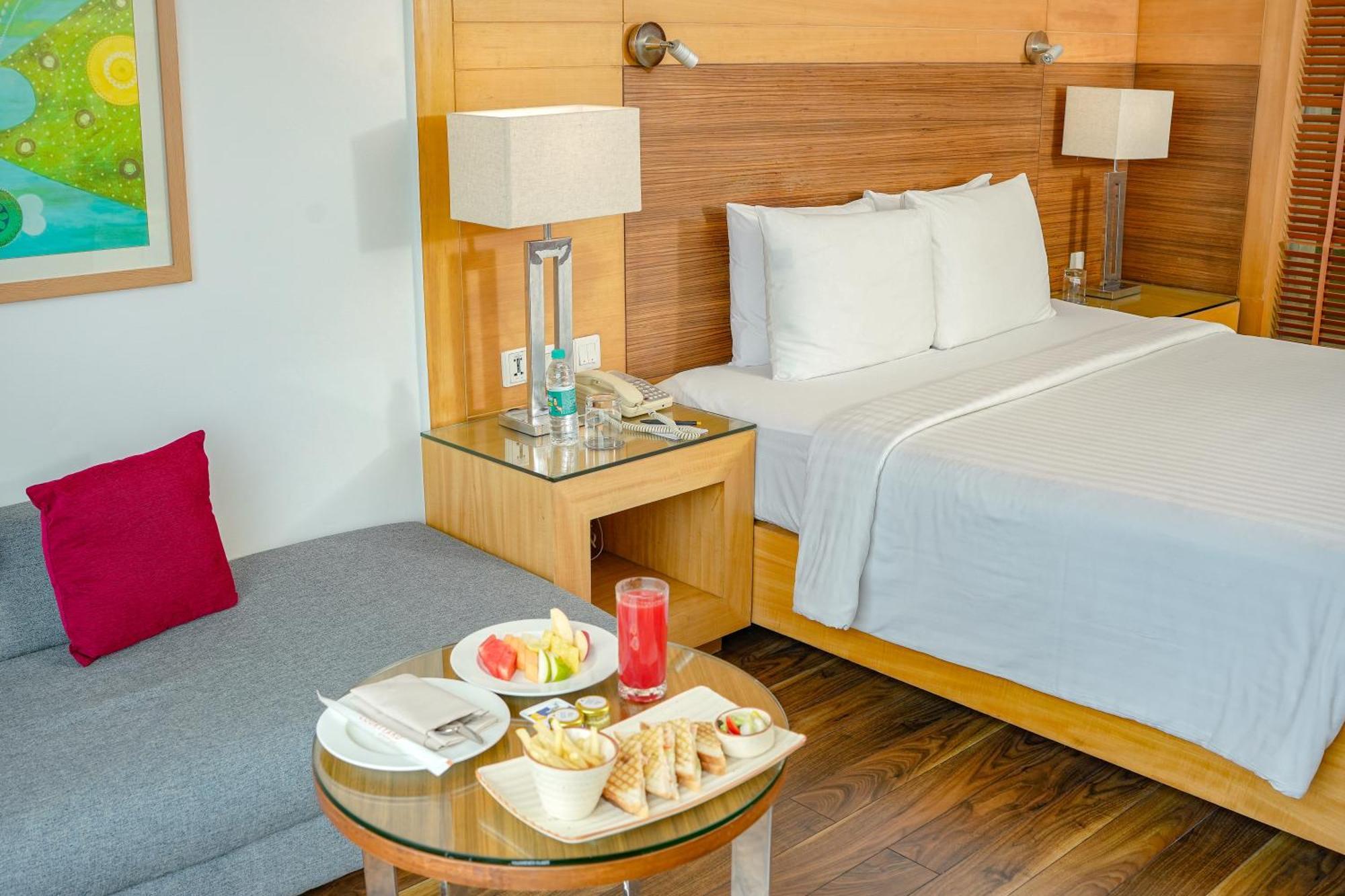 Courtyard By Marriott Gurugram Downtown होटल Gurgaon
