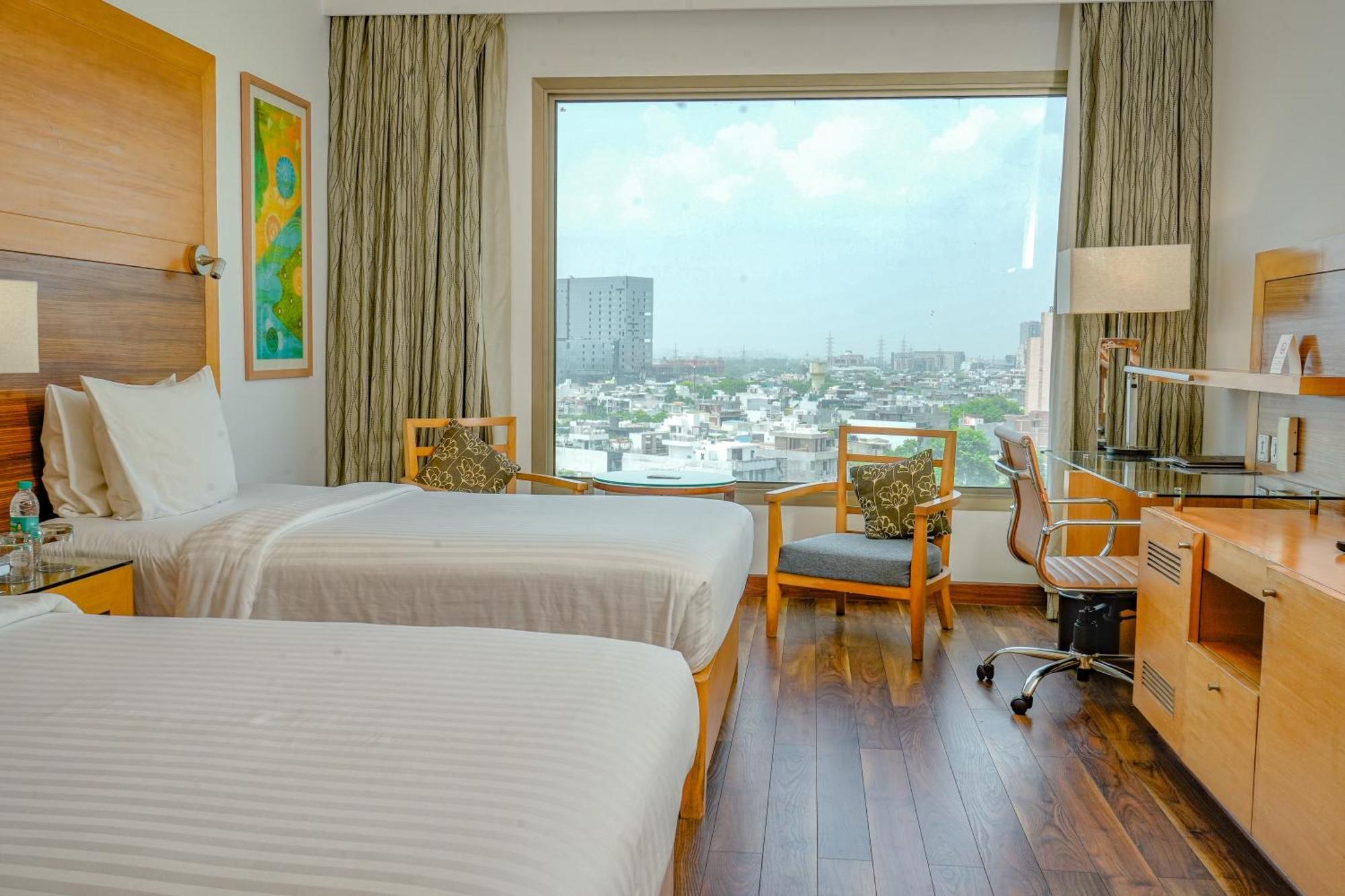 Courtyard By Marriott Gurugram Downtown होटल Gurgaon