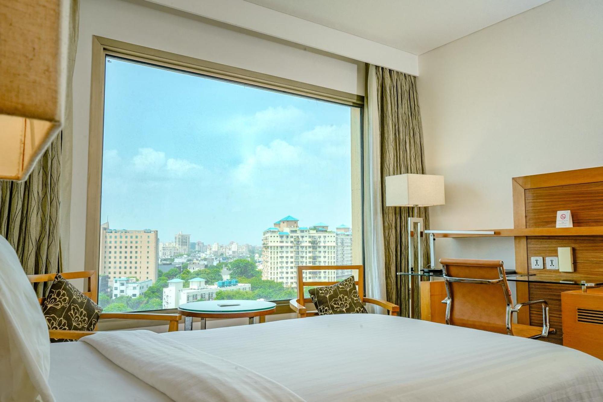 Courtyard By Marriott Gurugram Downtown होटल Gurgaon
