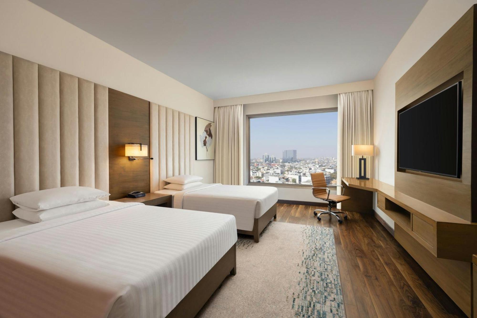 Courtyard By Marriott Gurugram Downtown 5* Gurgaon